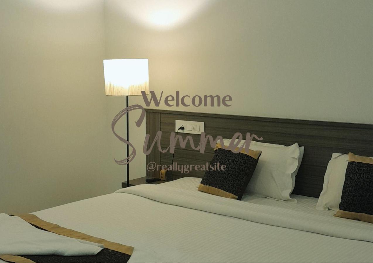 Le Poshe Beachview - Tie Hotels & Resorts Pondicherry Exterior foto